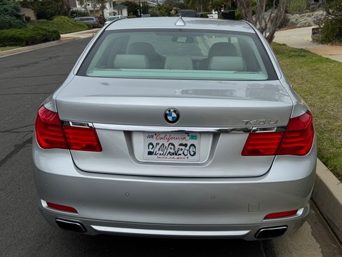 Used 2011 BMW 740Li RWD image 2