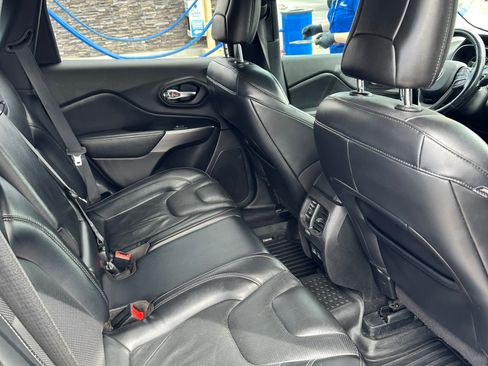 Used 2021 Jeep Cherokee Latitude Lux image 23