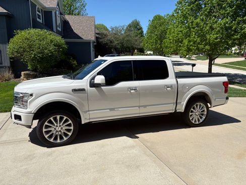 Used 2018 Ford F150 Limited w/ Trailer Tow Package AWD/4WD image 2