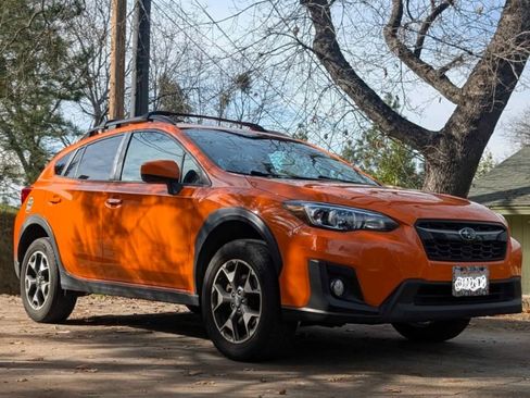 Used 2019 Subaru Crosstrek 2.0i Premium image 2