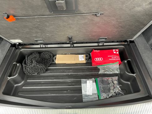 Used 2014 Audi Q7 3.0T S line Prestige image 15