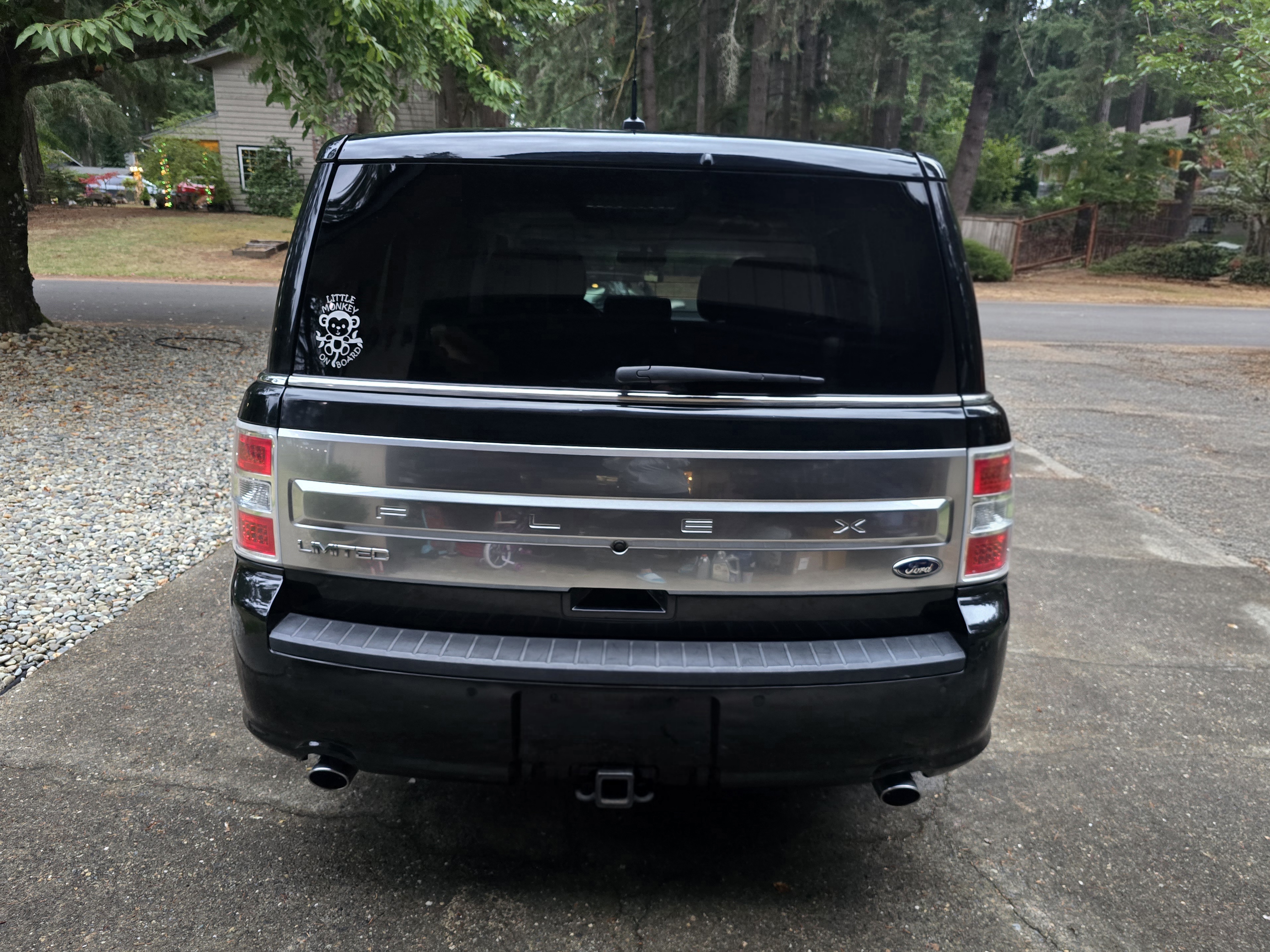 Used 2018 Ford Flex Limited w/ Class III Trailer Tow Package FWD image 2