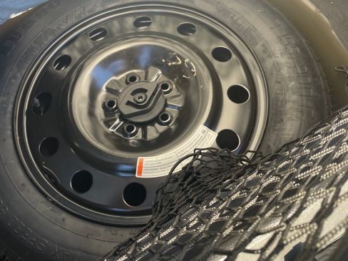 Used 2013 Ford Explorer Limited image 17