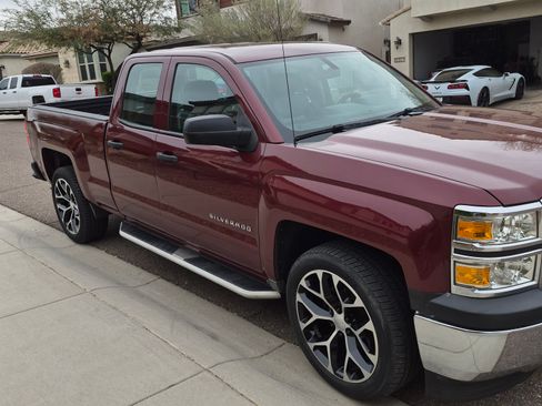 Used 2014 Chevrolet Silverado 1500 W/T image 2