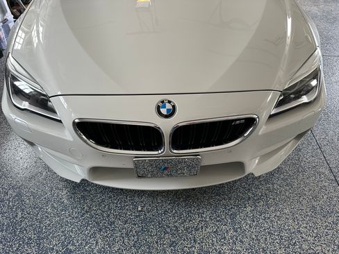 Used 2018 BMW M6 Convertible image 9