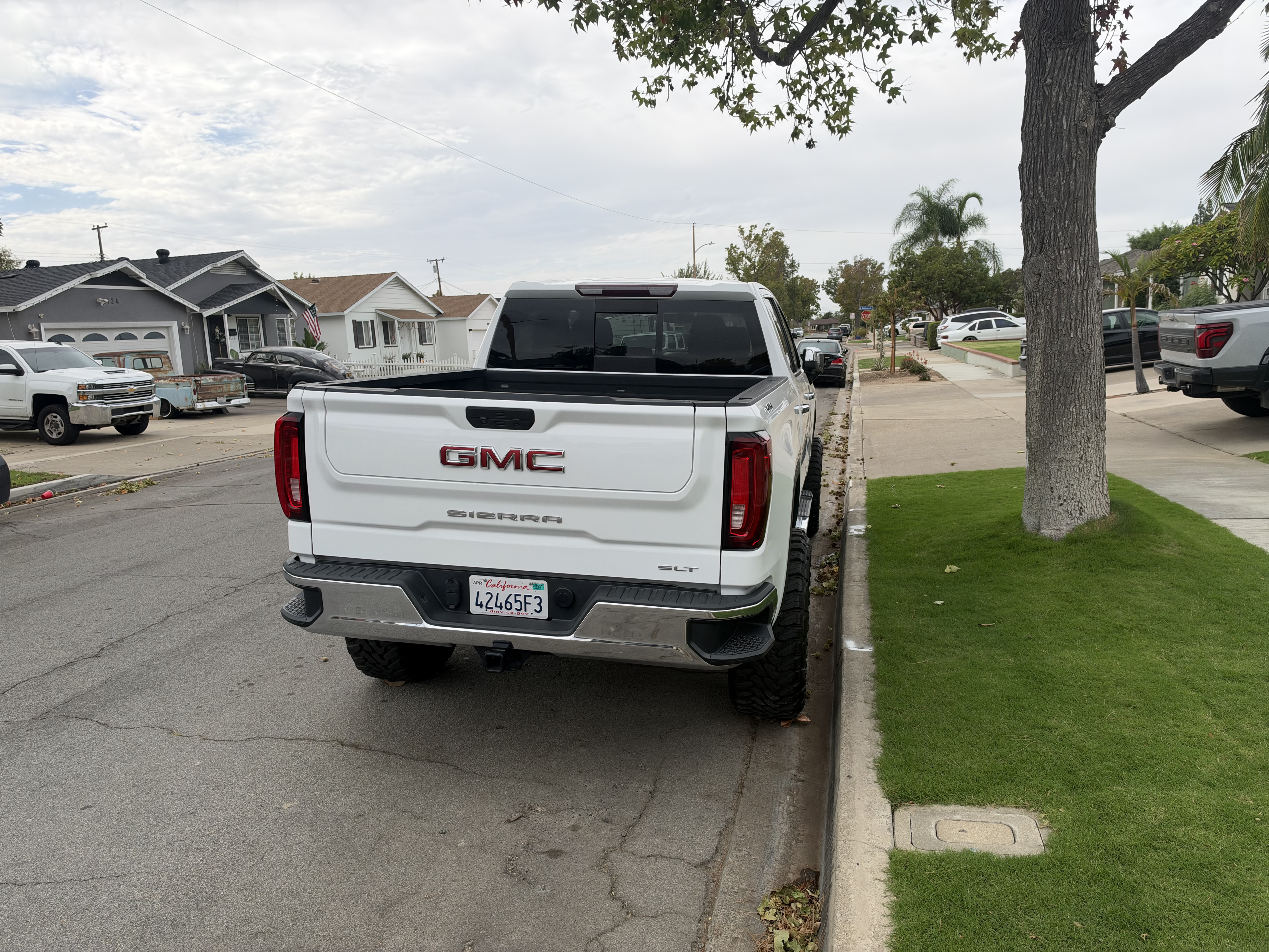 Used 2021 GMC Sierra 1500 SLT w/ SLT Premium Package AWD/4WD image 10