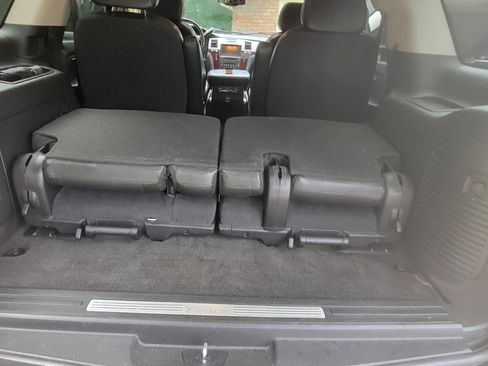 Used 2007 Cadillac Escalade AWD w/ Information Package image 21