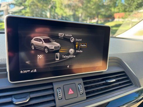 Used 2018 Audi Q5 2.0T Premium Plus w/ Premium Plus Package AWD/4WD image 9