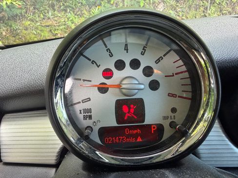 Used 2011 MINI Cooper S FWD image 8