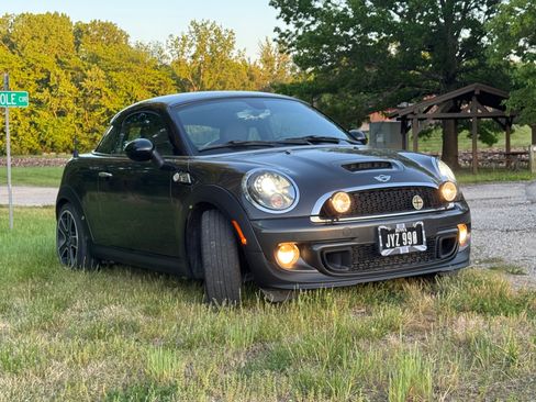 Used 2012 MINI Cooper Coupe S FWD image 2