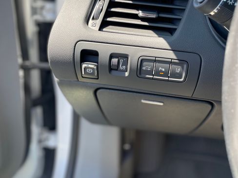 Used 2018 Chevrolet Impala Premier w/ Premier Confidence Package image 39