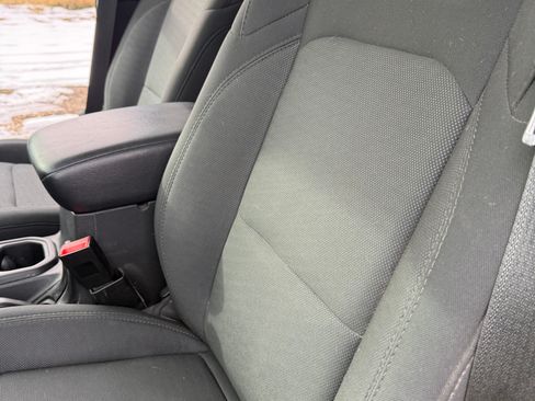 Used 2020 Jeep Gladiator Overland image 12