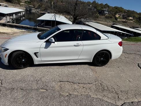 Used 2018 BMW 430i Convertible image 4