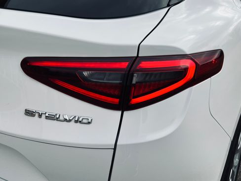 Used 2019 Alfa Romeo Stelvio Ti Lusso w/ Quick Order Package 22X Lusso image 26