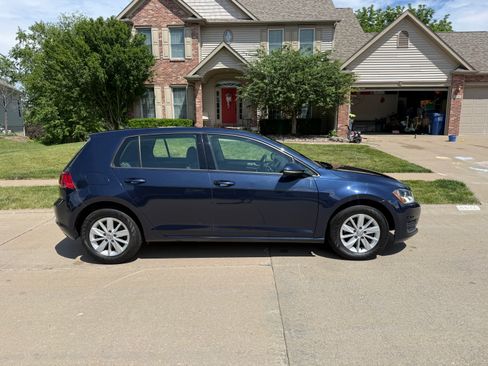 Used 2016 Volkswagen Golf S FWD image 6