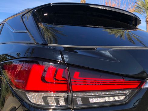 Used 2020 Lexus RX 450h AWD w/ Luxury Package image 8