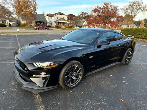 Used 2019 Ford Mustang GT w/ Performance Package - Level 2 RWD image 9