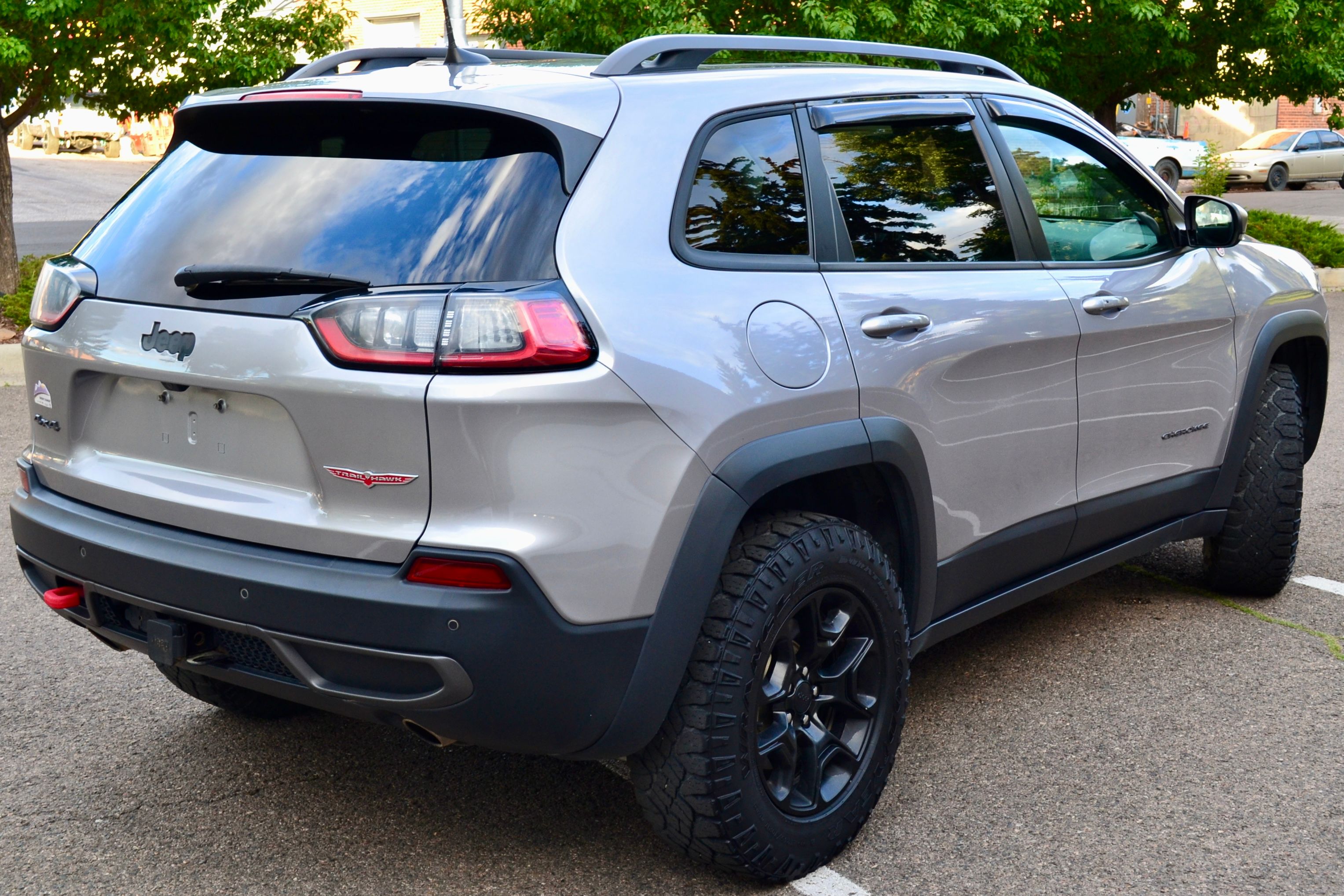 Used 2019 Jeep Cherokee Trailhawk w/ Comfort/Convenience Group AWD/4WD image 5