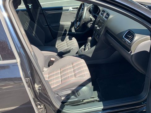 Used 2012 Volkswagen GTI 4-Door image 25