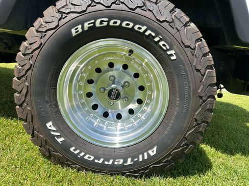 Used 2000 Jeep Wrangler Sport AWD/4WD image 12