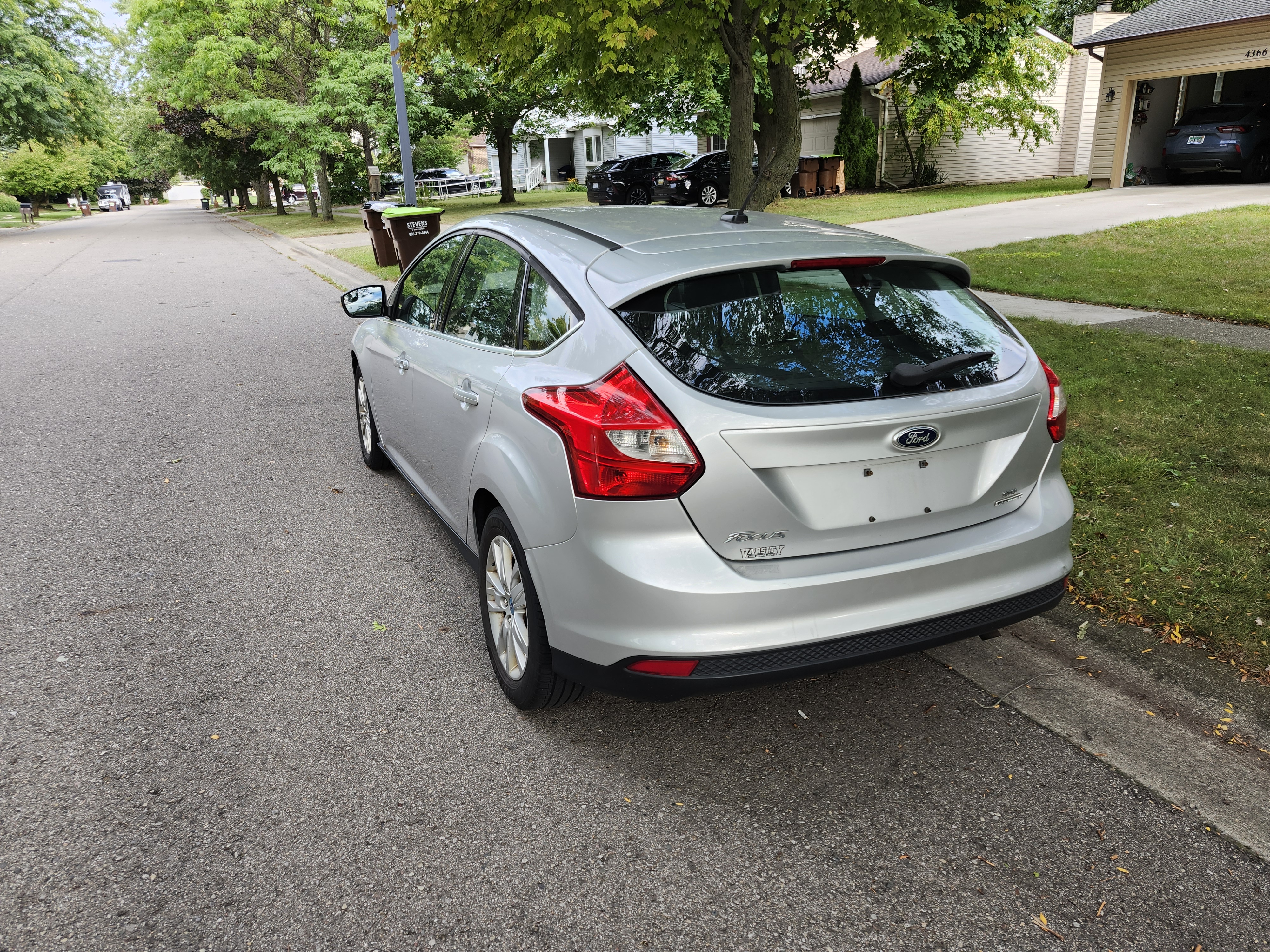 Used 2012 Ford Focus SEL FWD image 12