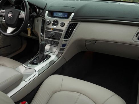 Used 2009 Cadillac CTS Luxury image 11