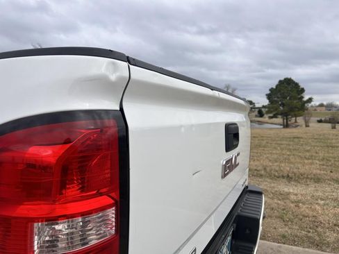 Used 2019 GMC Sierra 2500 Denali w/ Duramax Plus Package image 17