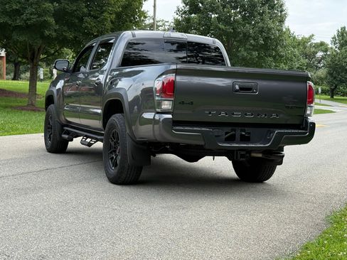 Used 2021 Toyota Tacoma TRD Pro AWD/4WD image 6