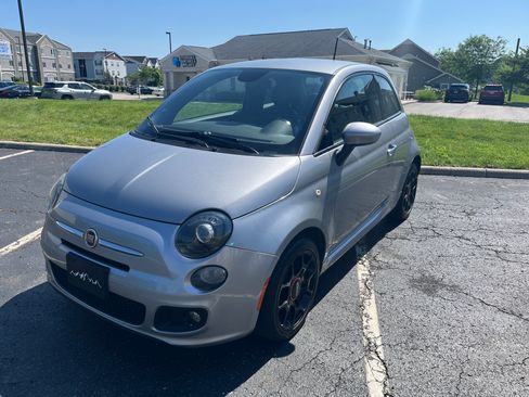 Used 2015 FIAT 500 Sport w/ Sport Appearance Group FWD image 4