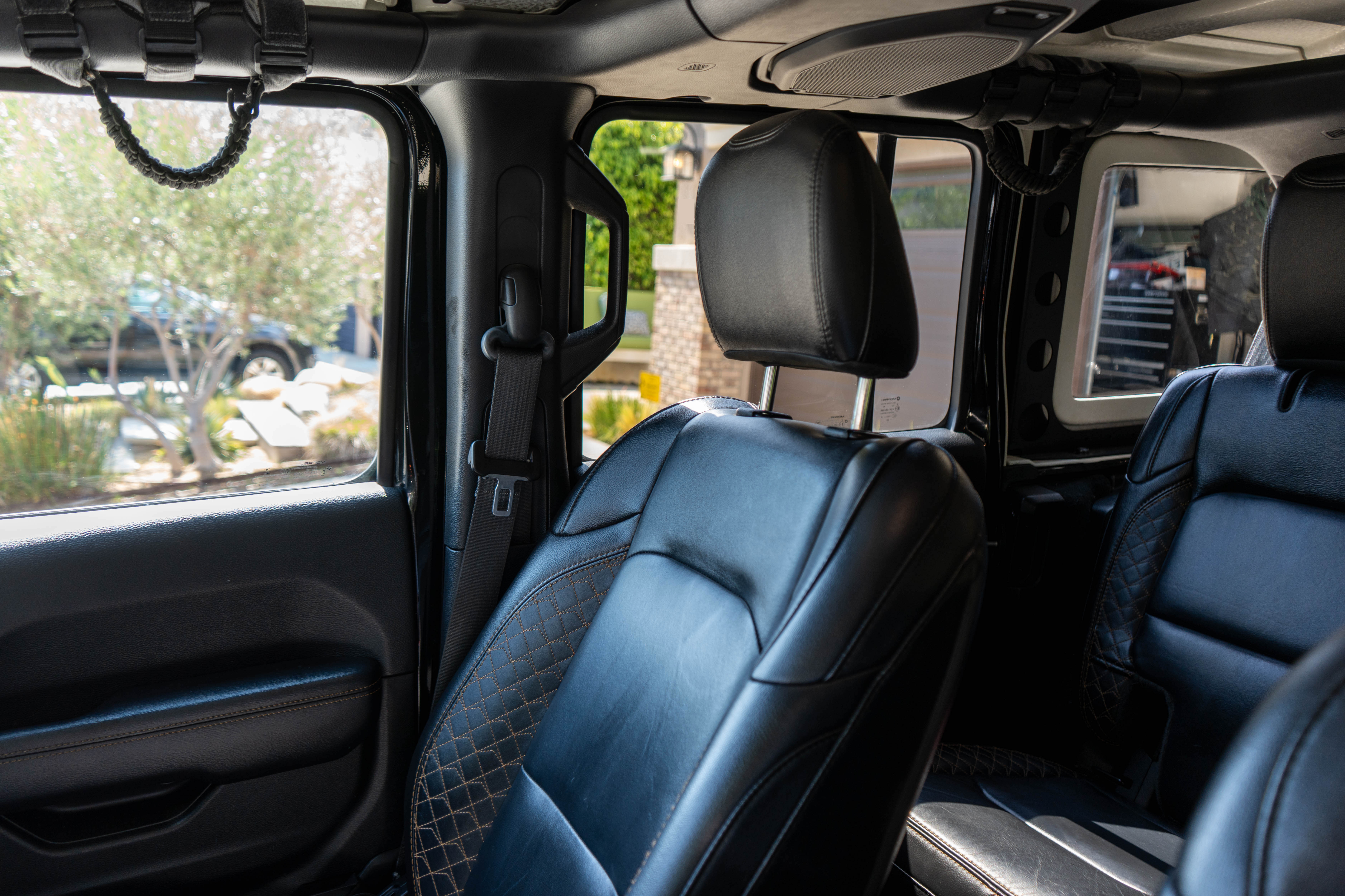 Used 2020 Jeep Wrangler Unlimited Sahara AWD/4WD image 16