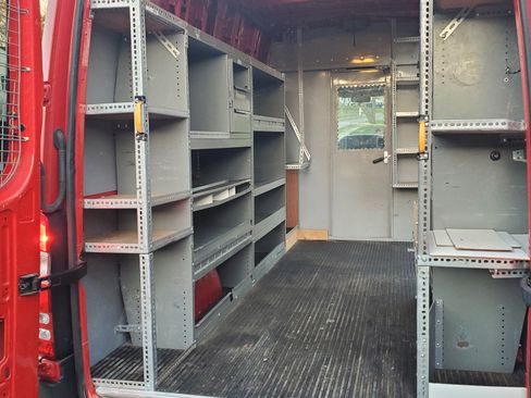 Used 2011 Mercedes-Benz Sprinter 2500 image 15