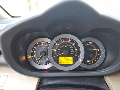 Used 2012 Toyota RAV4 Sport Utility 4D w/ Value Pkg image 17