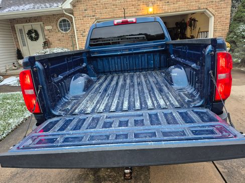 Used 2019 Chevrolet Colorado W/T w/ WT Convenience Package image 8