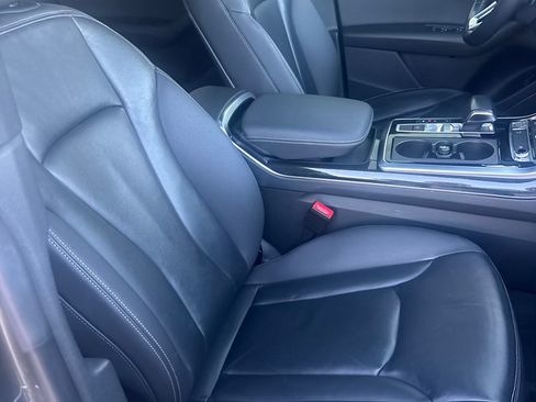 Used 2019 Audi Q8 Premium w/ Convenience Package image 10