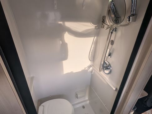 Used 2020 Mercedes-Benz Sprinter 2500 image 11