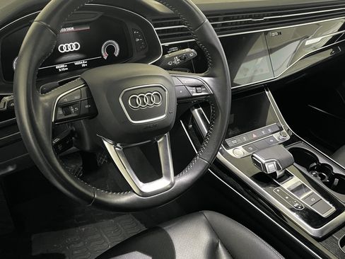 Used 2020 Audi Q8 Premium Plus w/ Premium Plus Package AWD/4WD image 16