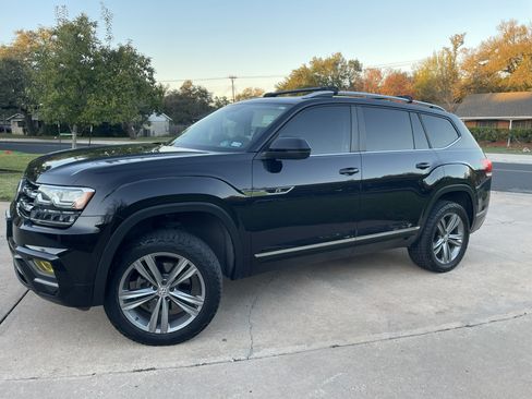 Used 2019 Volkswagen Atlas SEL R-Line image 1