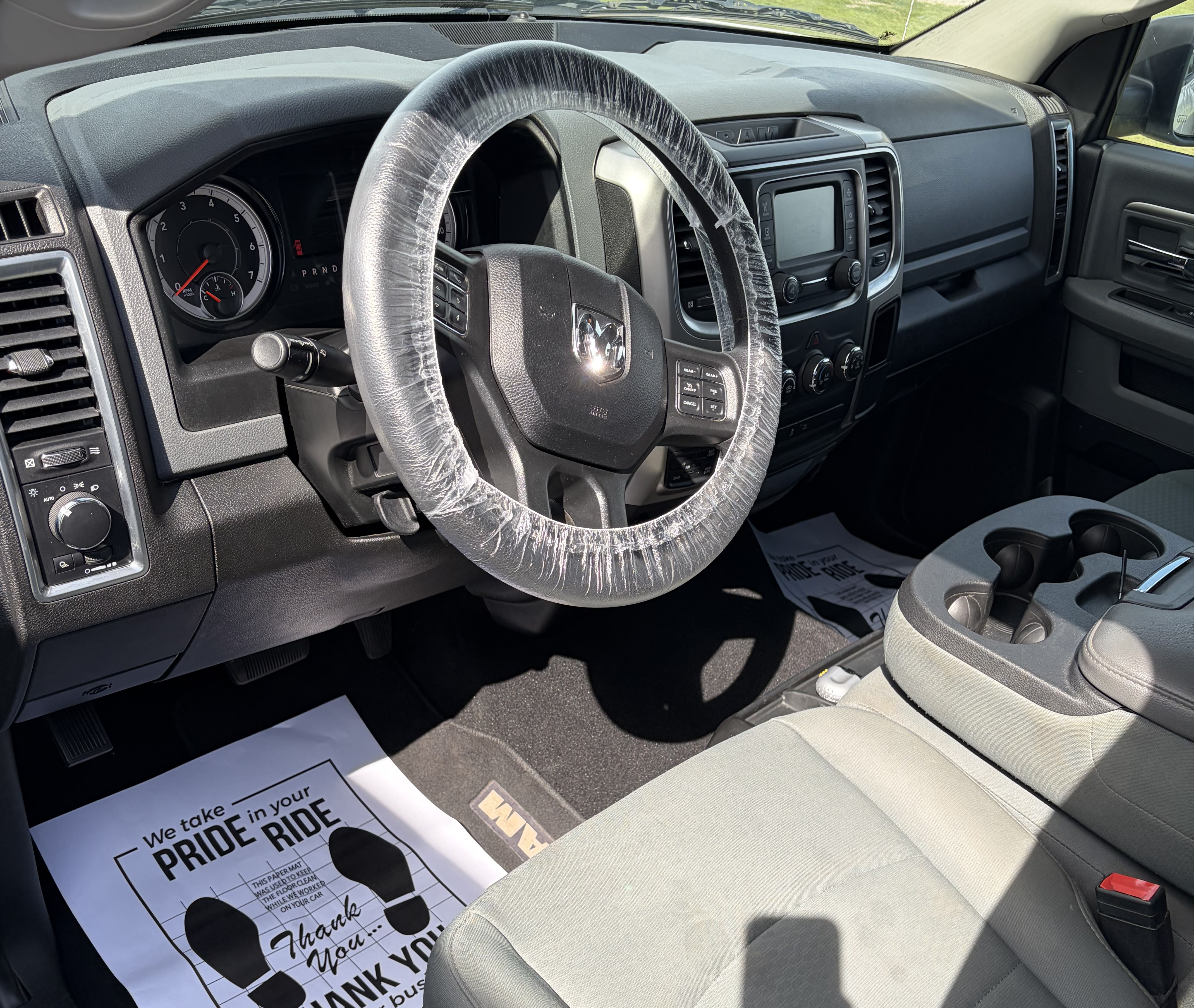 Used 2020 RAM 1500 Classic SLT AWD/4WD image 6