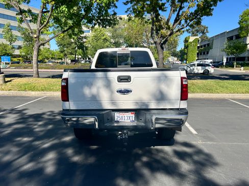 Used 2015 Ford F350 Lariat w/ Lariat Ultimate Package image 4