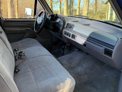 Used 1996 Ford F250 4x4 Regular Cab image 9