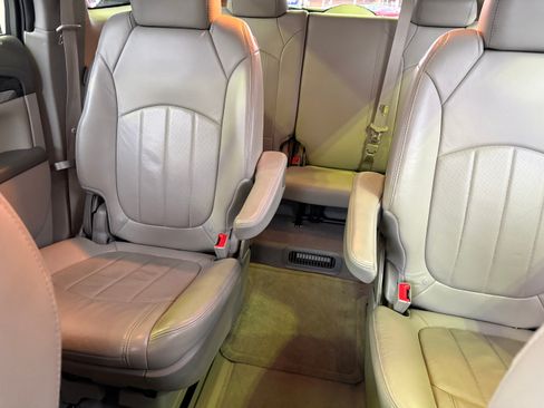 Used 2014 Buick Enclave Leather image 5
