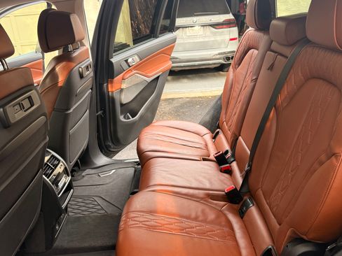 Used 2019 BMW X7 xDrive40i w/ Premium Package image 21