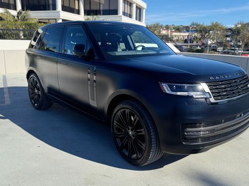 Used 2023 Land Rover Range Rover SE image 8