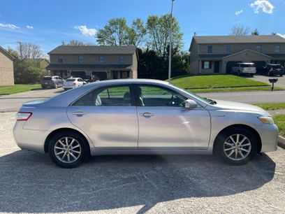 Used 2011 Toyota Camry Hybrid w/ Upgrade Pkg