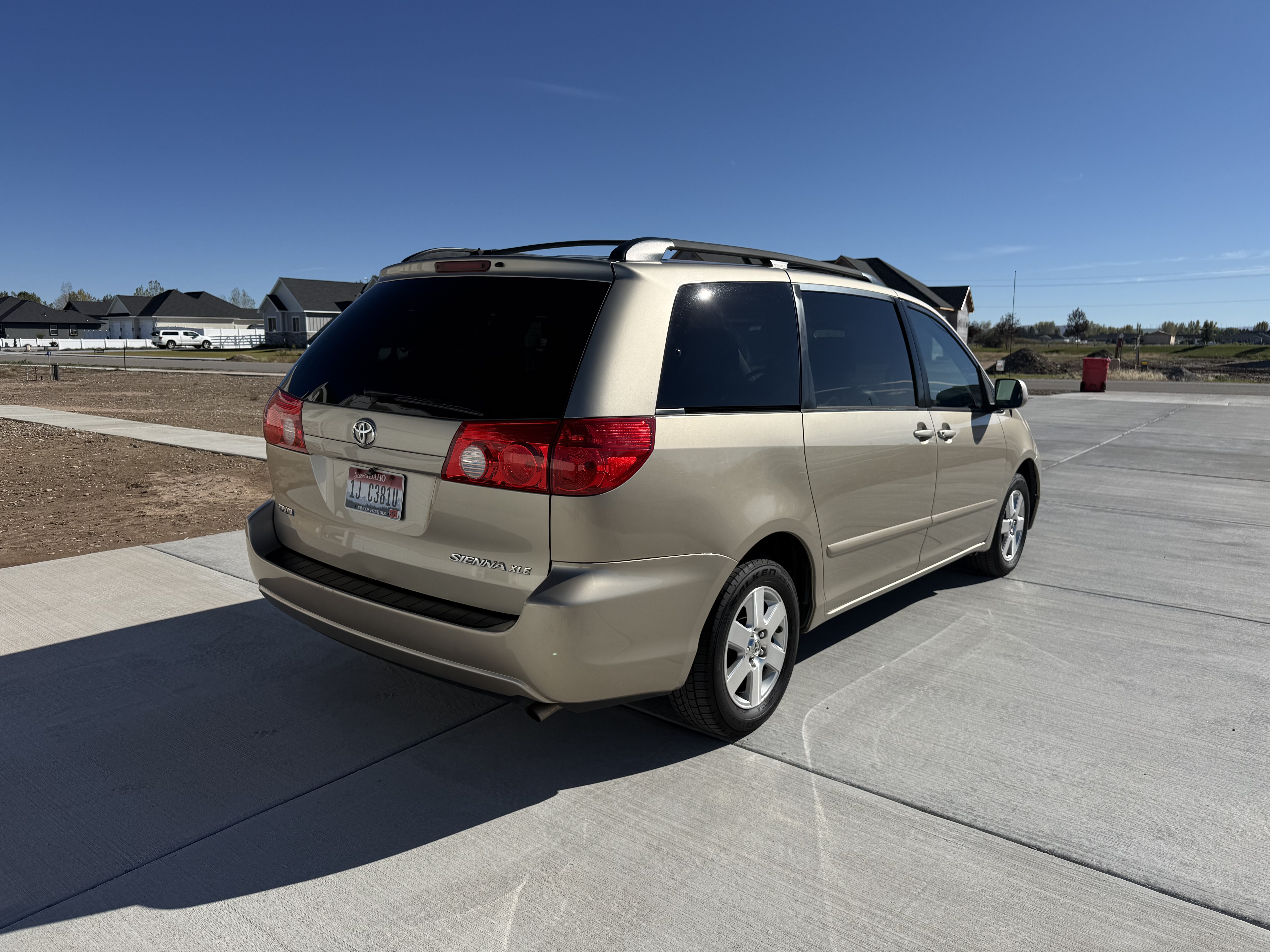 Used 2010 Toyota Sienna FWD image 8