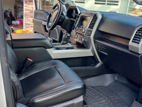 Used 2015 Ford F150 Lariat w/ Equipment Group 502A Luxury image 17