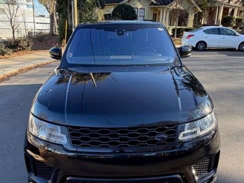 Used 2018 Land Rover Range Rover Sport HSE image 5