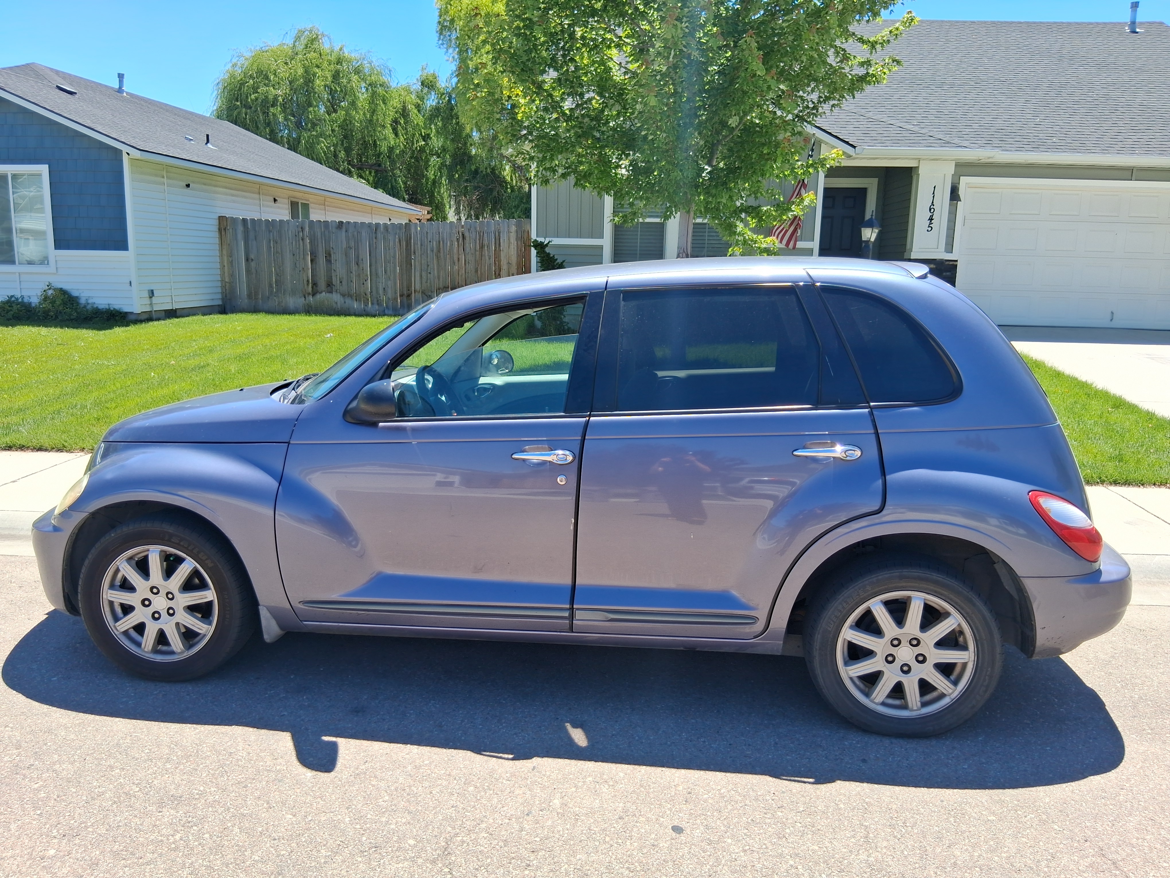 Used 2007 Chrysler PT Cruiser Touring w/ Fleet Value Group I FWD image 1