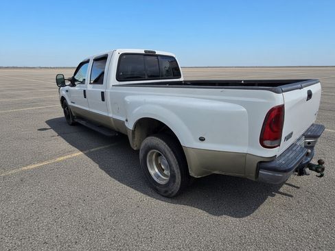 Used 2001 Ford F350 2WD Crew Cab DRW Super Duty image 4