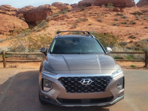 Used 2019 Hyundai Santa Fe AWD image 8